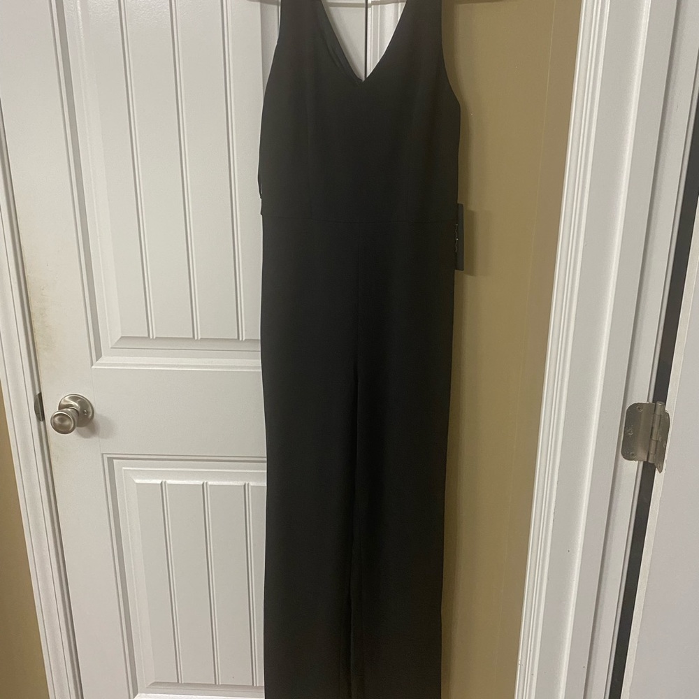 Elegant Black Sleeveless Pants Suit